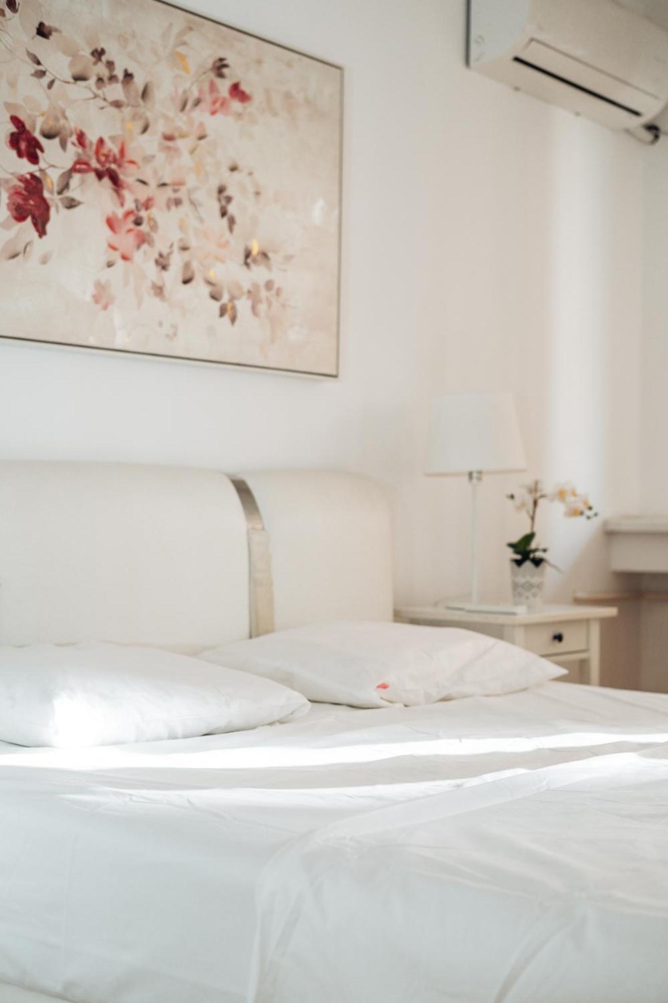Crown Central Three Bedroom Apartment Beograd Eksteriør billede